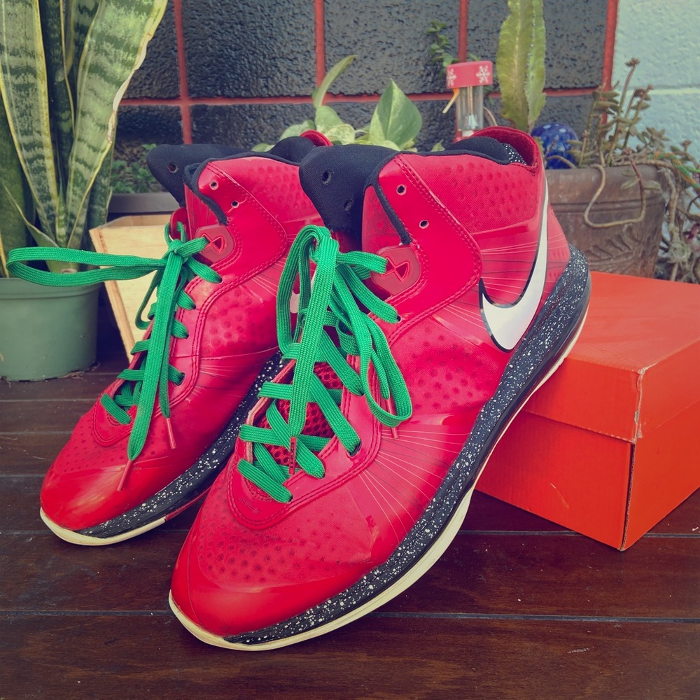 RARE Nike Lebron 8 V/2 Christmas edition